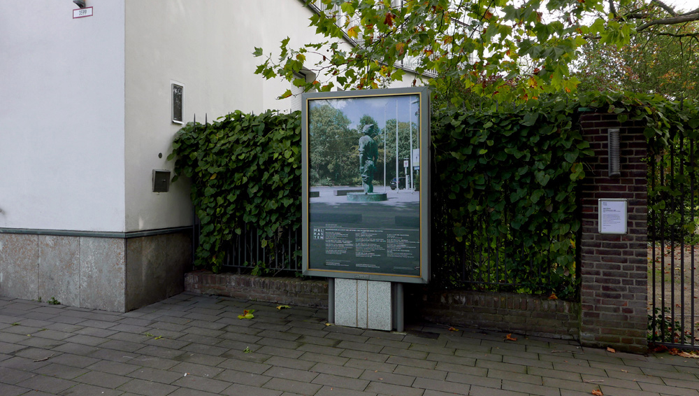 self-timer-in situ-nika-span